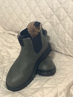 Boys boots