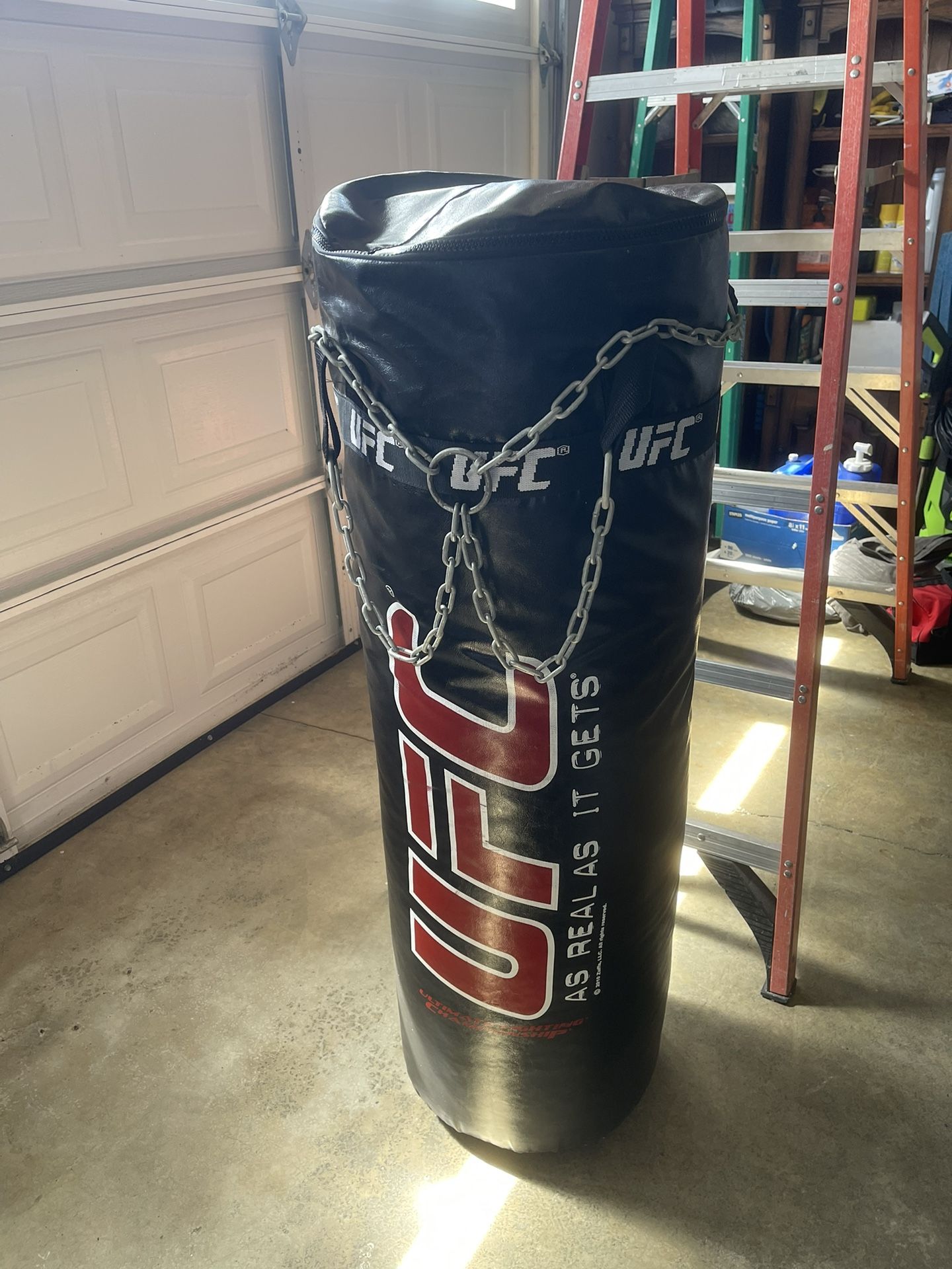 UFC Punching bag 100LBS