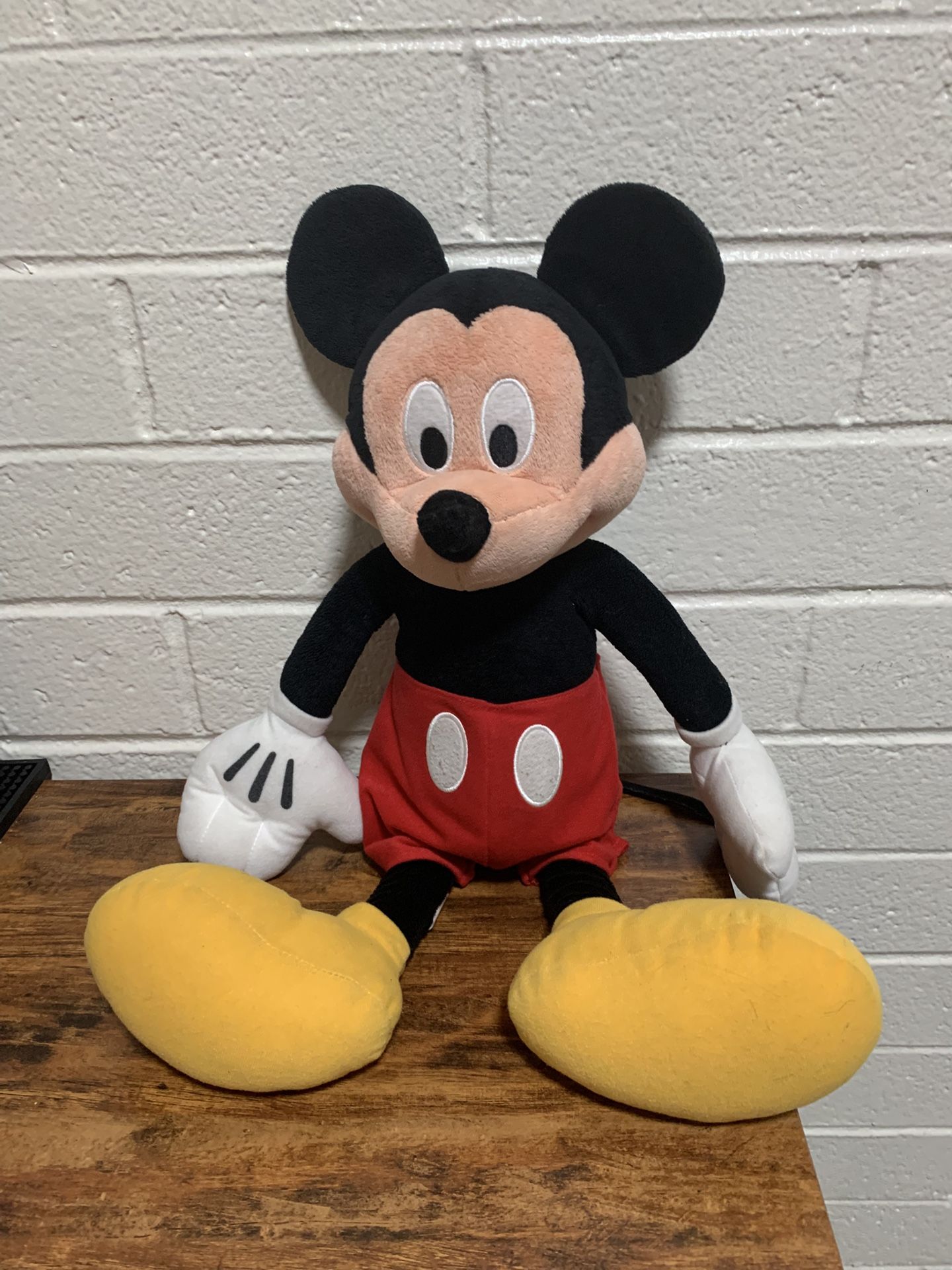 Mikey Mouse In Excellent Condition 