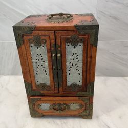 Chinese Rosewood Jewelry Box Vintage 1960’s  ,excellent Condition