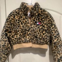 Tommy Hilfiger leopard cropped puffer jacket