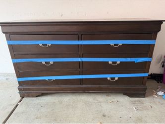 Dresser (Like new)