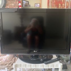 37 In LG TV
