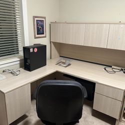 Office desk, Hutch and File Cabinet
