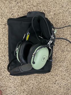 David Clark H10-13S Aviation Pilot Headset – Dual GA Plug + Jeppesen Case