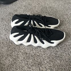 Yeezy Ortholite Size 10 Black And White