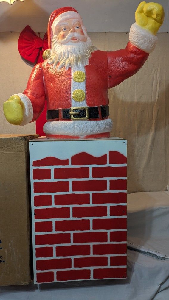 1968 Poloron Santa Out Of Chimney