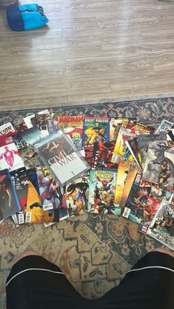 Comic Book Collection! Signed, Variants, Marvel & DC , CGC Graded, Batman , Avengers + More!