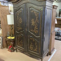 Armoire Vintage 