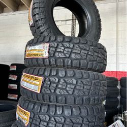 Vendo Set De Llantas 235/75R15 Marca  GROUND SPEED 