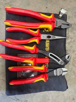 New five KNIPEX 1000V insulated pliers/cutters