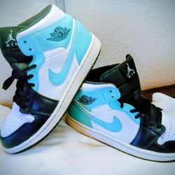  **GREAT DEAL!!!!!**JORDAN 1's!!! TEAL,BLACK,WHITE Weatherproofed Too!
