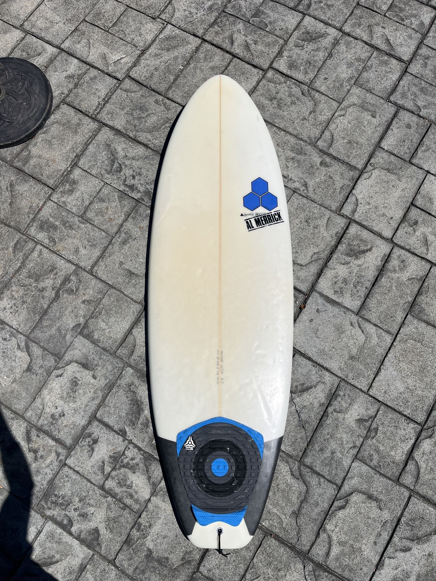 Surfboard 5’11” 43L Width 22 3/8 Al Merrick - Joe