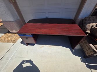 Desk Free