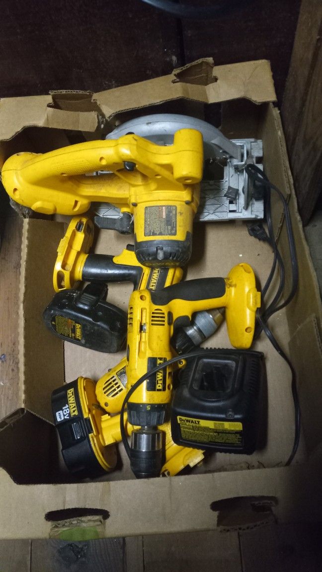 Dewalt Ítems Read Description