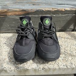 Nike Air Huaraches Black Neon Green 