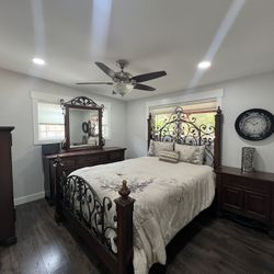 Queen Bedroom Set