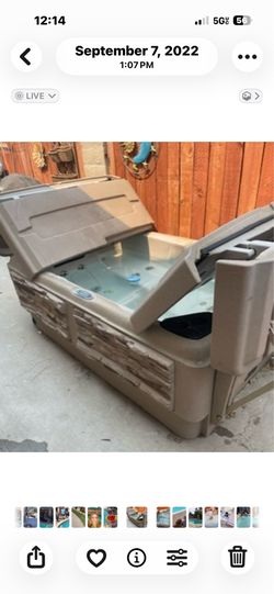 HOT TUB