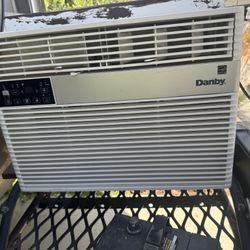 Danby 12,000 BTU Window AC - Works Great!