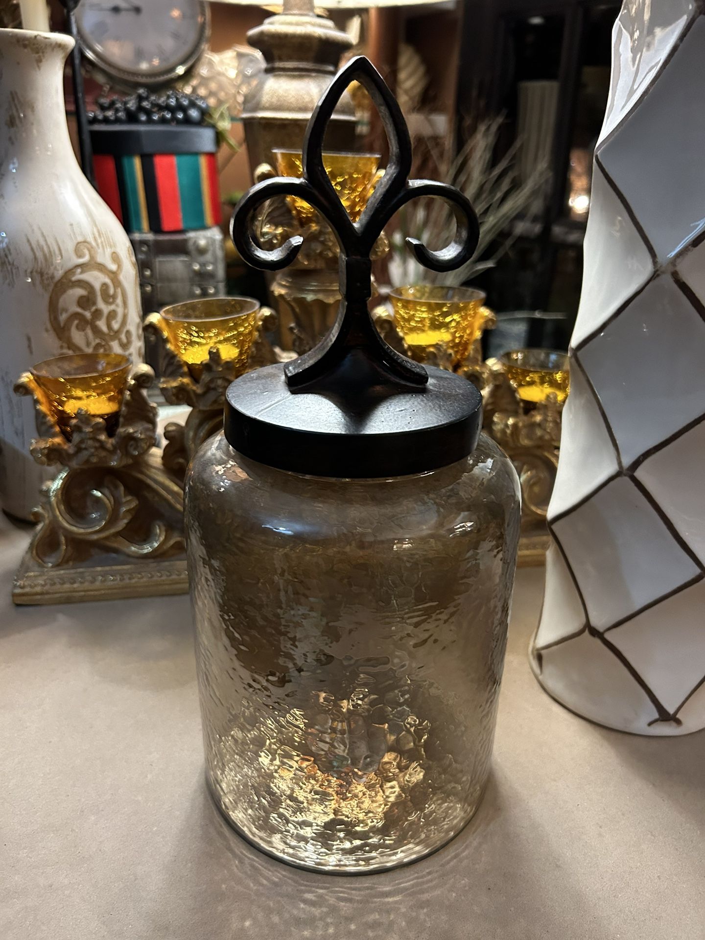 Nice Amber Decor With Bronze Lid