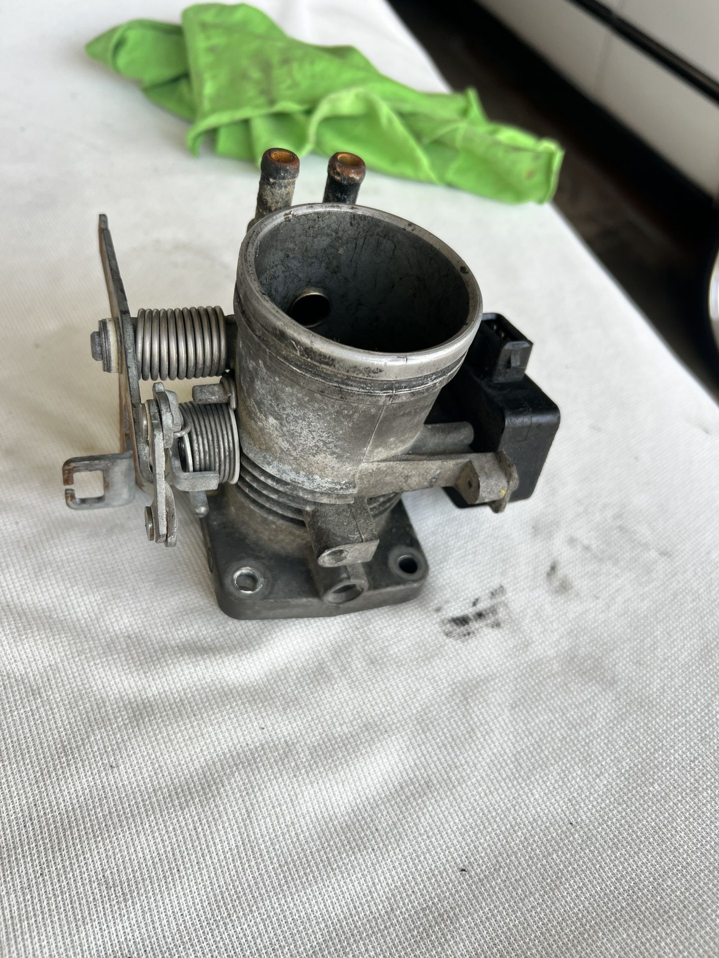 E30 Throttle Body 1986 325e 