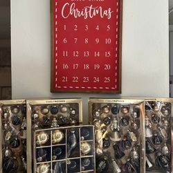 94 Christmas Tree Ornaments Gold/Black/Silver