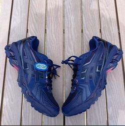 ASICS Keyano-14 Size 9.5