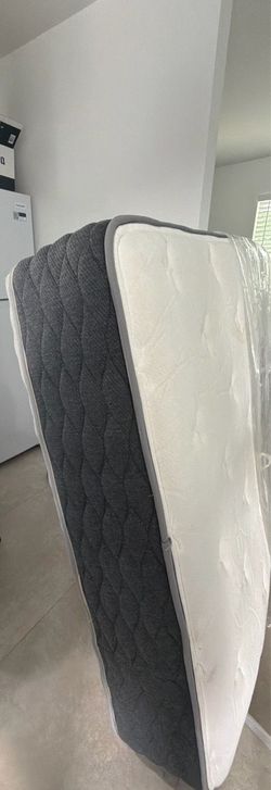Mattress full size