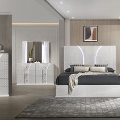 Queen Bedroom Set