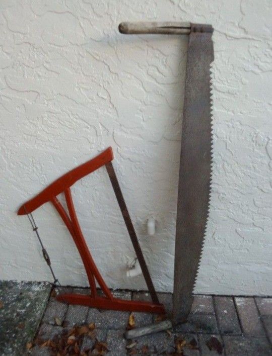Vintage Saws For Decor
