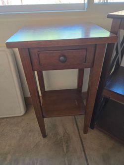 End table