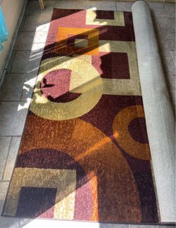Large Area Rug 8x10. Mohawk Earth Tones