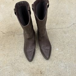 Boots Girls 8.5