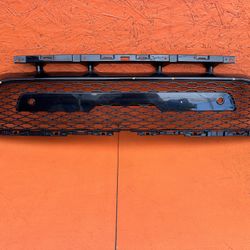 2018 2019 2020 2021 Range Rover Sport Front Bumper Grille Assembly Unit OEM