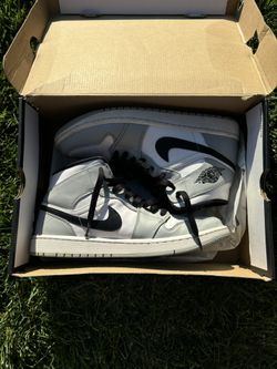 Jordan One Mid Light Smoke Gray Size 9.5