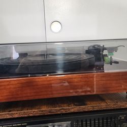 Flluance RT81 TURNTABLE
