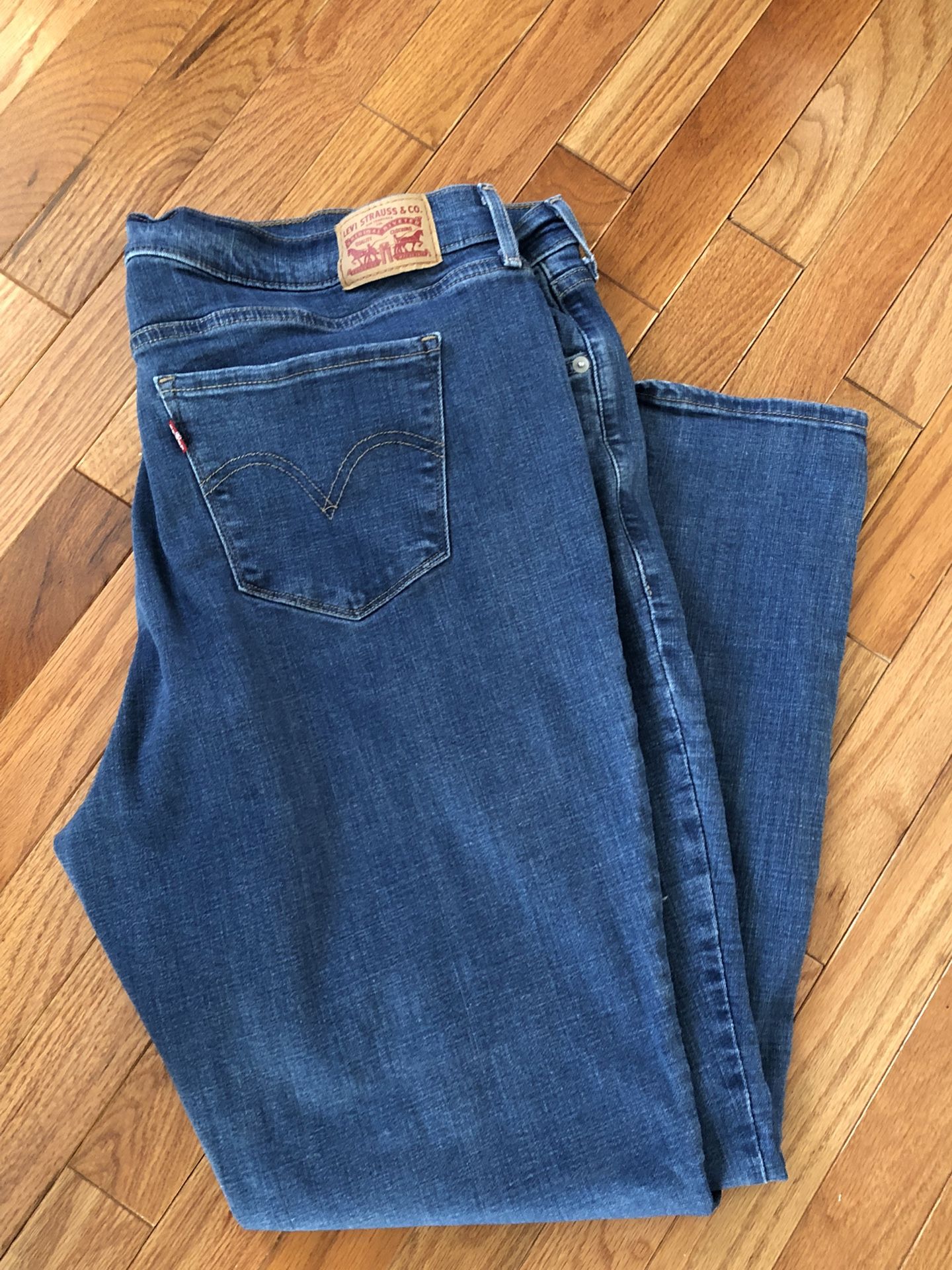 Women’s Levi’s Jeans Size 20 Like New