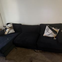 L Shape Couch Must Gooo