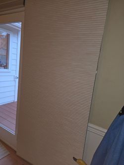 Hunter Douglas Cellular Honeycomb Window Shade Blind