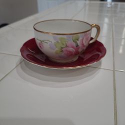 VINTAGE 
WINDSOR BONE CHINA TEACUP  & SAUCERS 