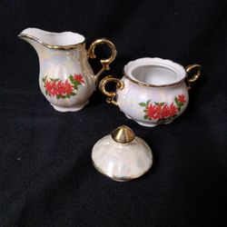VTG 1987 Lefton Porcelain Poinsettia Christmas Creamer & Sugar Bowl Set