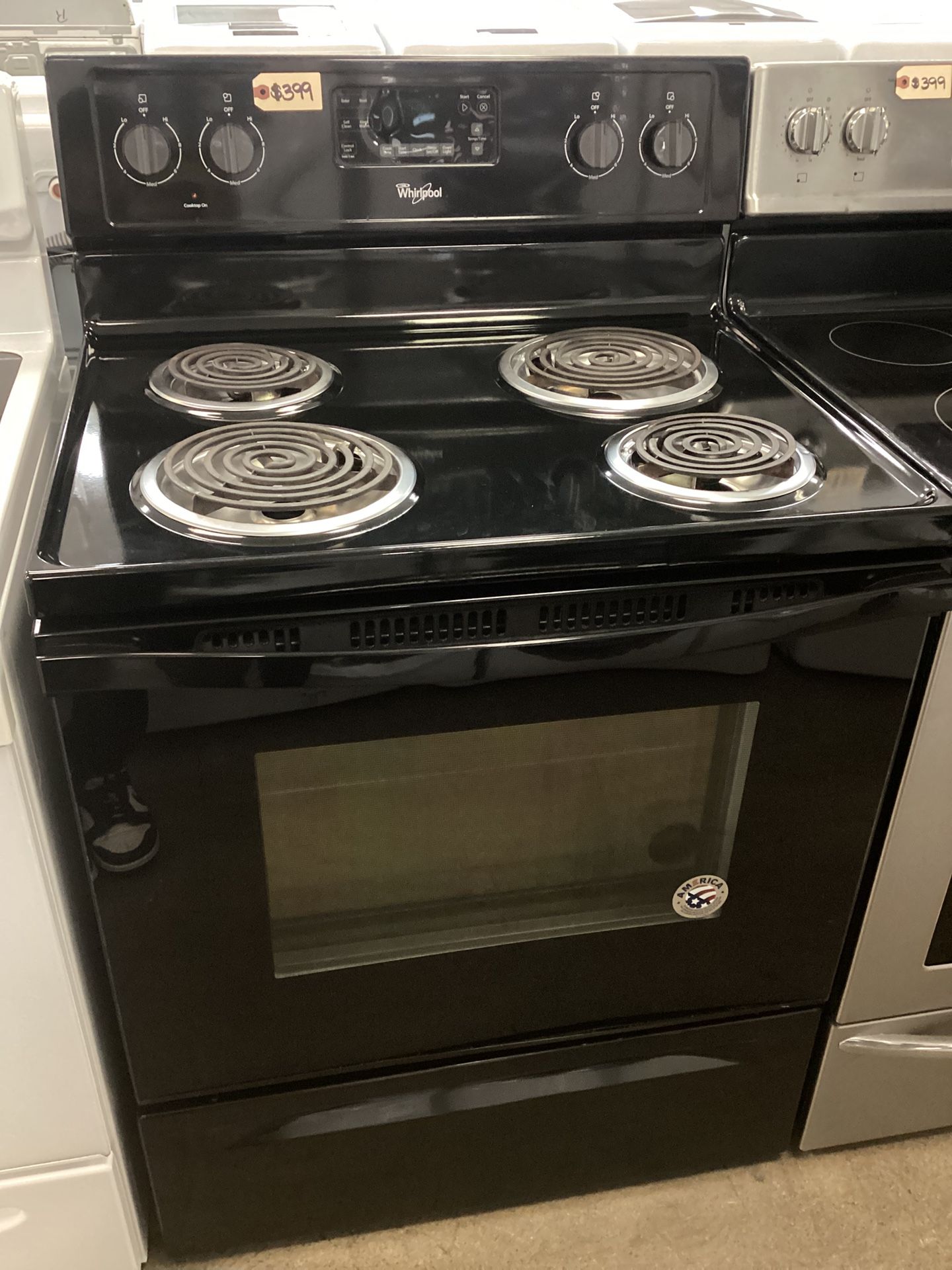 Whirlpool 30 in. 4 Burners Coil Top Electric Stove