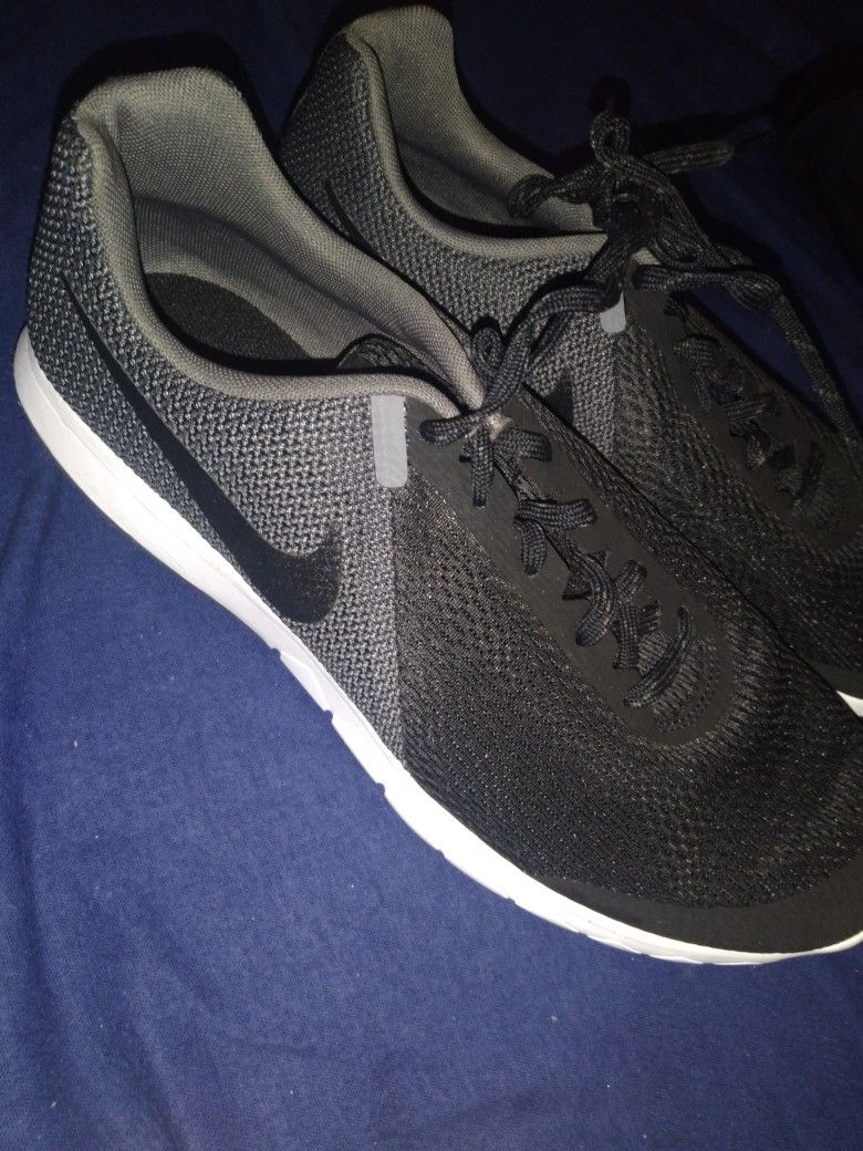 Nike Shoes 13'