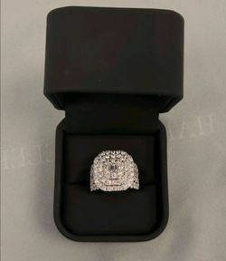 💎 All Natural Diamond Ring This a piece of more than 7k