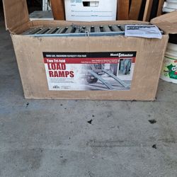 LOADING RAMPS
