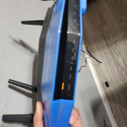 Linksys WRT1900AC Wireless AC Dual Band Router

