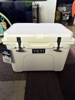 YETI Tundra 35