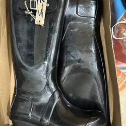 Rain boots 