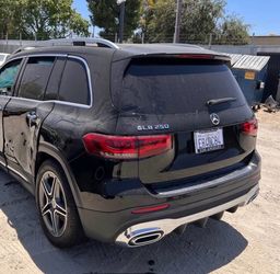 2020 Mercedes GLB250