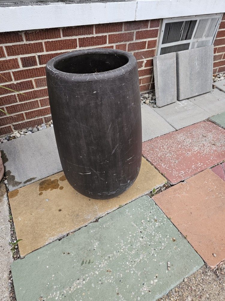 ceramic pot